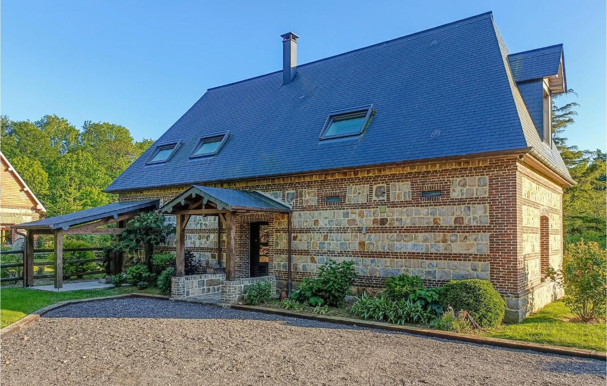 Stunning Home In Paluel With Wifi Экстерьер фото